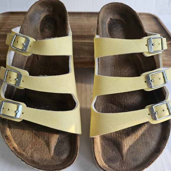 Birkenstock Florida 230 Sandal size EU 36 yellow triple strap - Picture 3 of 15